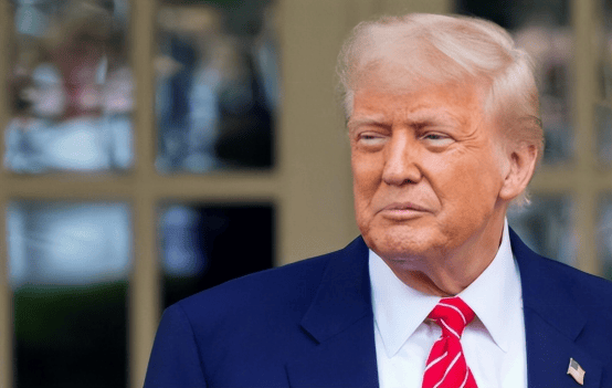 特朗普就访华做出承诺<strong></p>
<p>okb</strong>，马科斯当场脸色大变！中菲之间，美国心里早有了答案