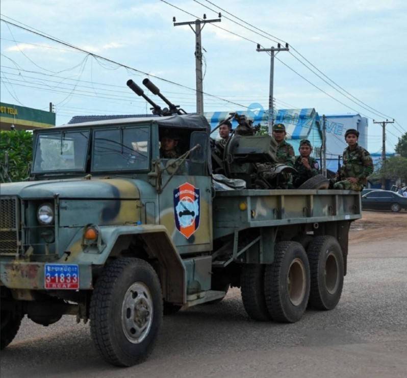 柬泰上演古董装备对决<strong></p>
<p>okb</strong>,先进武器集体“隐身”,默契保留实力?