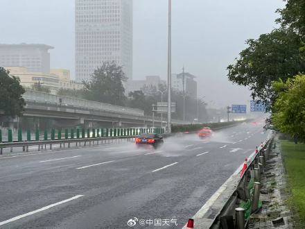 北京七区已现暴雨或大暴雨 早高峰城区及北部地区仍有明显降雨 注意出行安全<strong></p>
<p>okb分红</strong>！