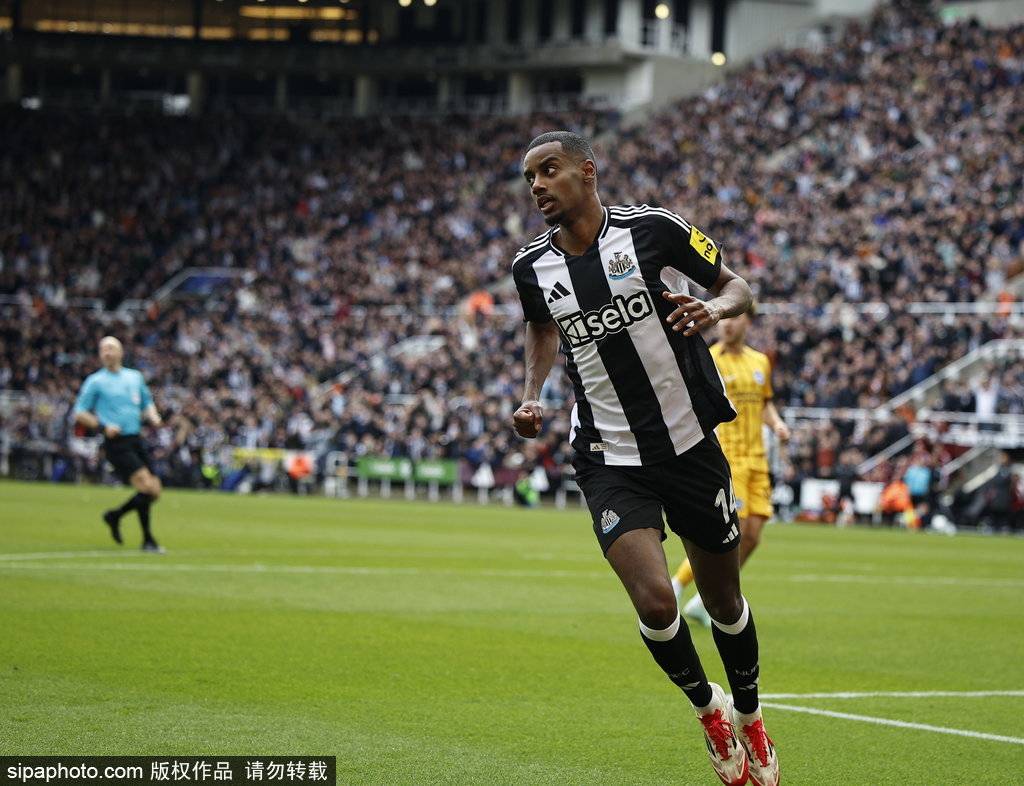 1.2亿英镑<strong></p>
<p>okb分红</strong>!曝伊萨克只想加盟利物浦 红军愿为他再破纪录