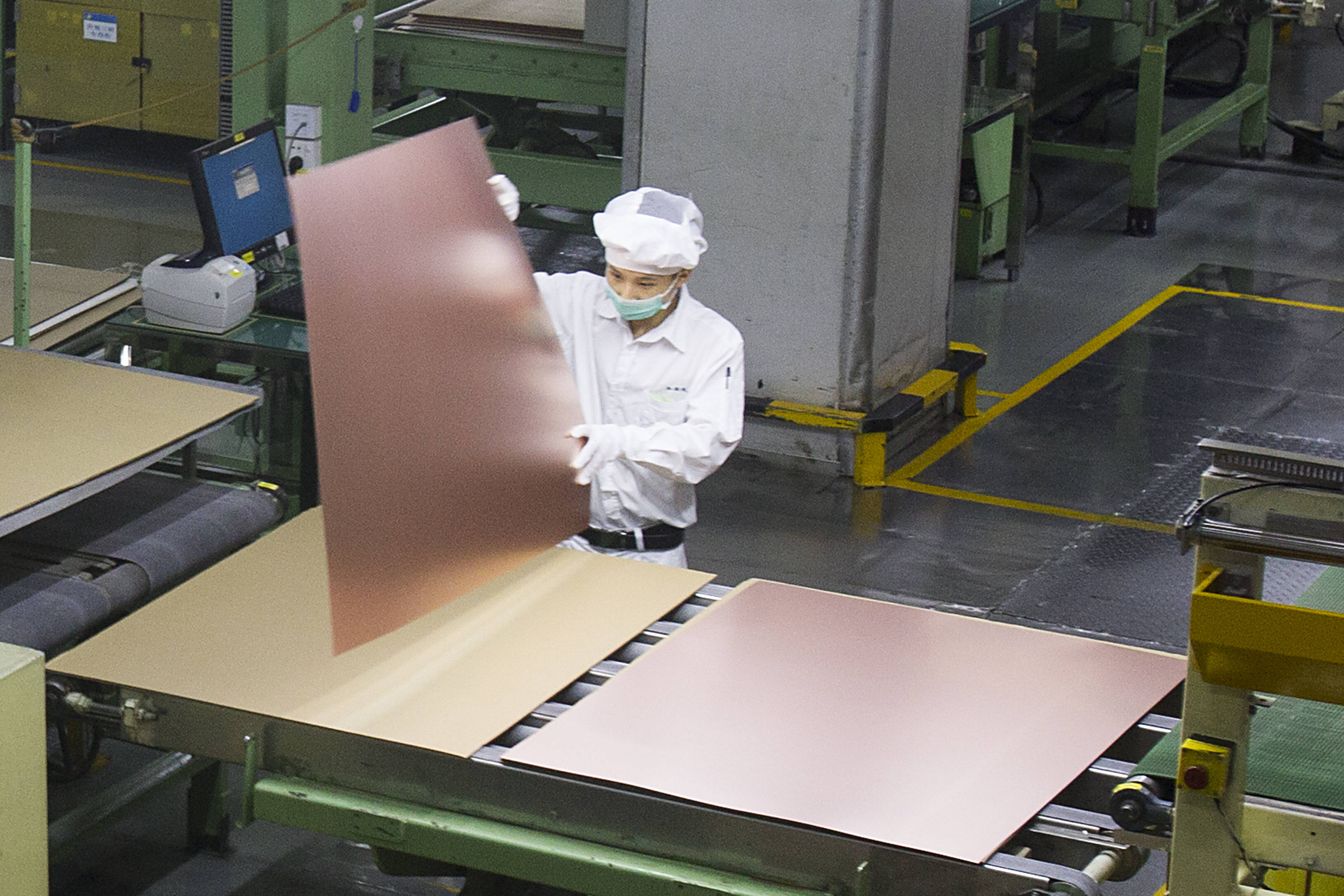 东莞首家千亿市值上市公司诞生<strong></p>
<p>okb分红</strong>！来看是谁→