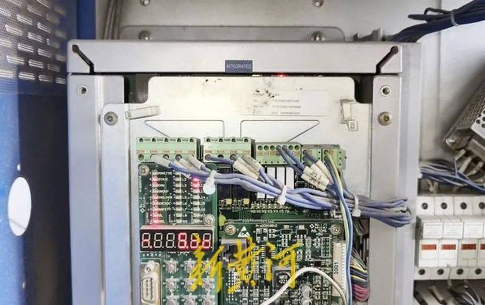 河北唐山一小区居民称电梯故障频发<strong></p>
<p>okb官网</strong>,质疑检测公司“走过场”,市监部门回应