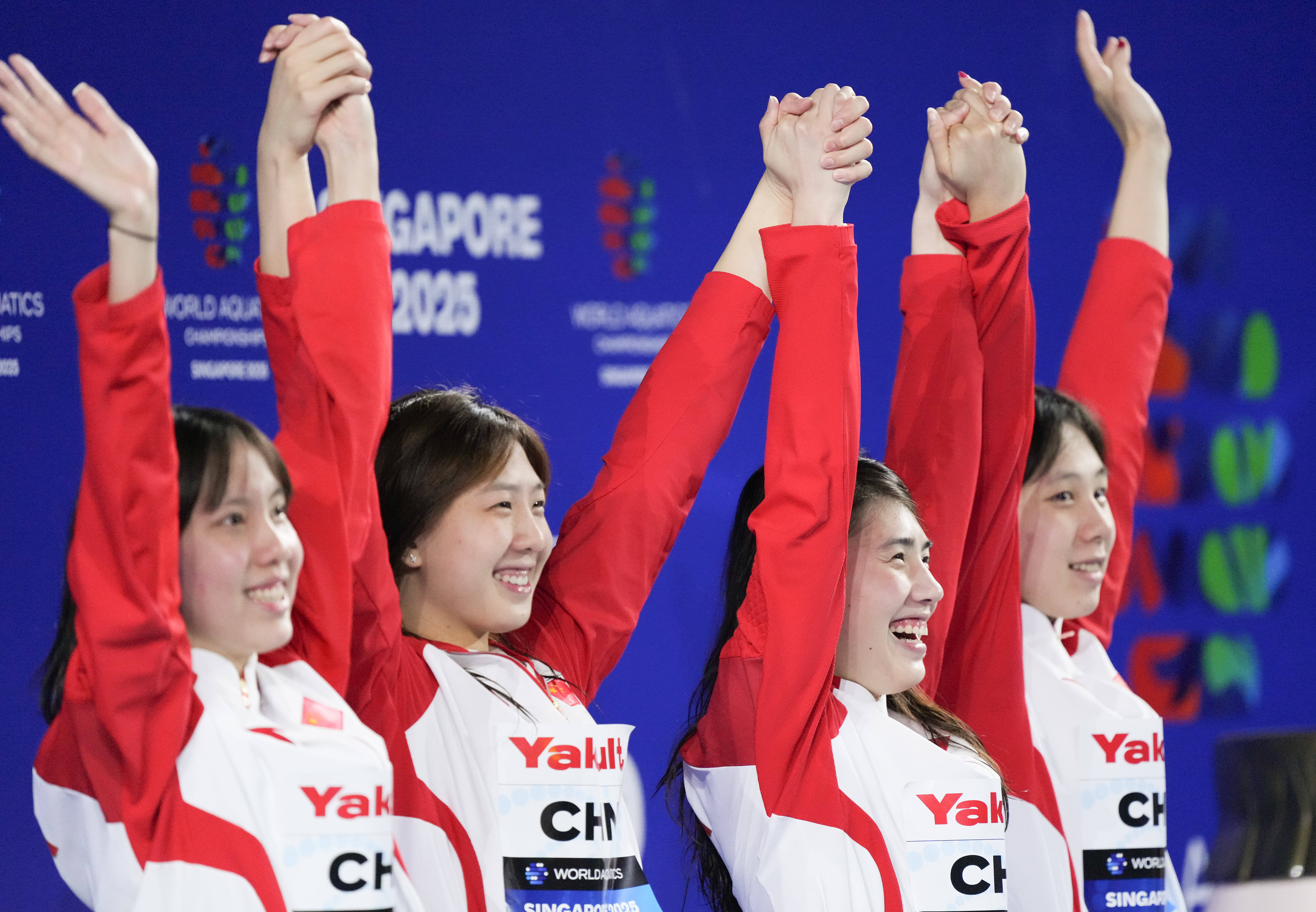 游泳世锦赛：美国队打破世界纪录 中国队收获两银两铜