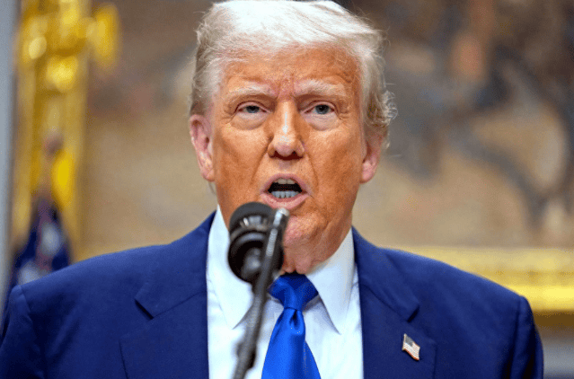 特朗普变招<strong></p>
<p>okb大跌</strong>，白宫：8月12日后或恢复24%对华关税？美财长对华打明牌，中方已经划出“红线”