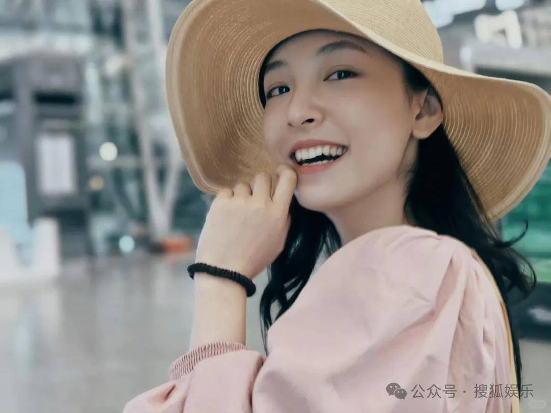 离婚三年又被拍到亲密逛超市<strong></p>
<p>okt</strong>，他俩这是纯带娃还是真复合了？