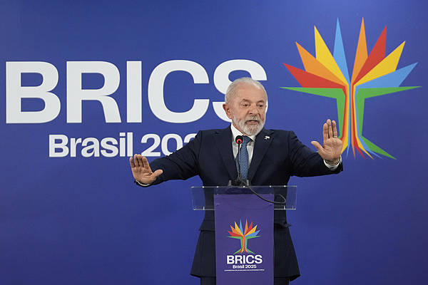 巴西总统卢拉：我要给中印打电话<strong></p>
<p>okx</strong>，讨论金砖联手应对特朗普