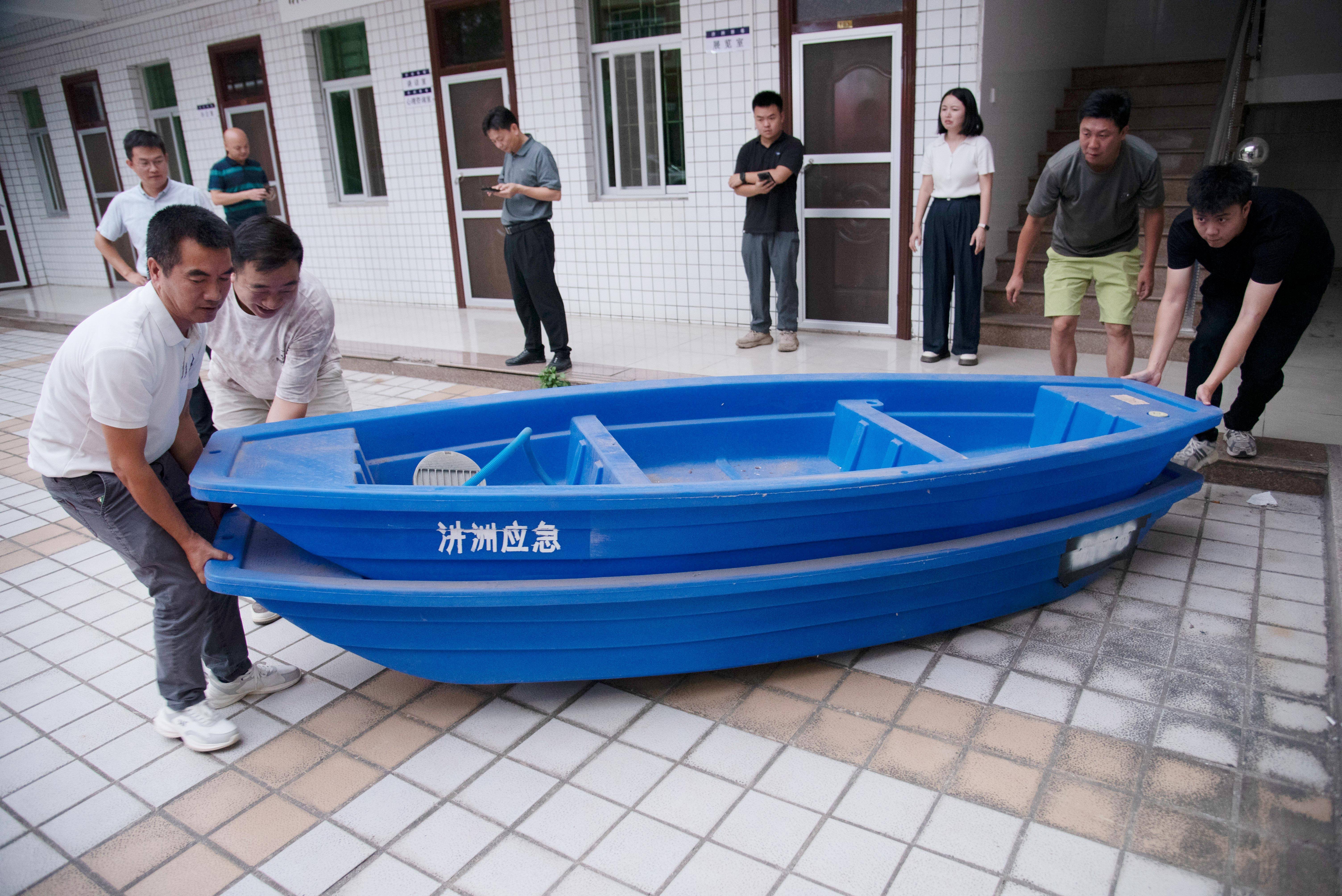 广东潮州：防御台风“杨柳”一线直击