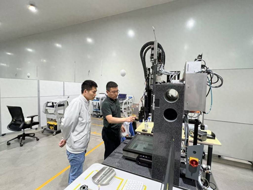 21年，从0.9到0.28微米，这位“青岛大工匠”让中国制造登上世界精度最高峰