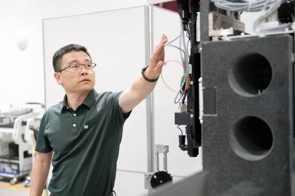 21年<strong></p>
<p>SHIB币</strong>，从0.9到0.28微米，这位“青岛大工匠”让中国制造登上世界精度最高峰