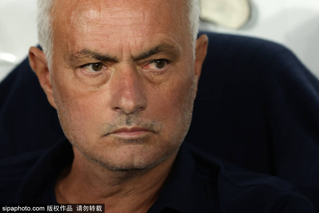 穆帅：两次欧冠冠军不会给对手施加压力<strong></p>
<p>shib价格</strong>！费内巴切的决战时刻