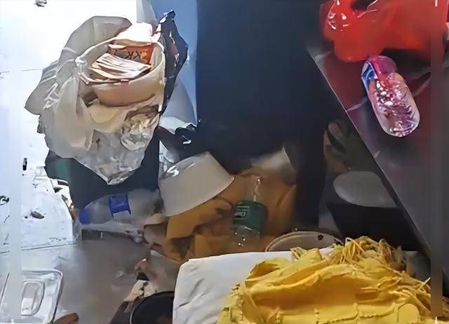 两男生开房住宿留下满床辣条油和避孕套<strong></p>
<p>shib币前景</strong>，民宿回应