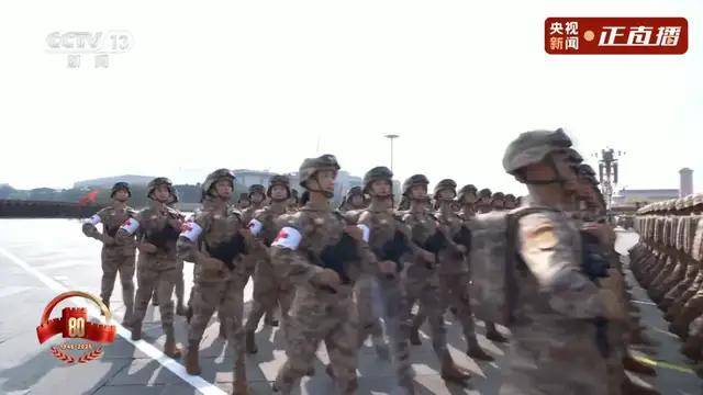 不装了<strong></p>
<p>tp钱包下载</strong>!一口气看完九三大阅兵武器装备!谁说我们一个也不认识?