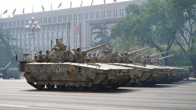 不装了<strong></p>
<p>tp钱包下载</strong>!一口气看完九三大阅兵武器装备!谁说我们一个也不认识?