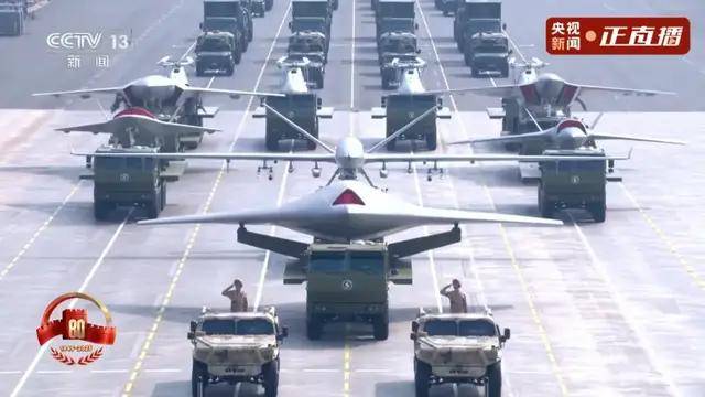 不装了<strong></p>
<p>tp钱包下载</strong>!一口气看完九三大阅兵武器装备!谁说我们一个也不认识?