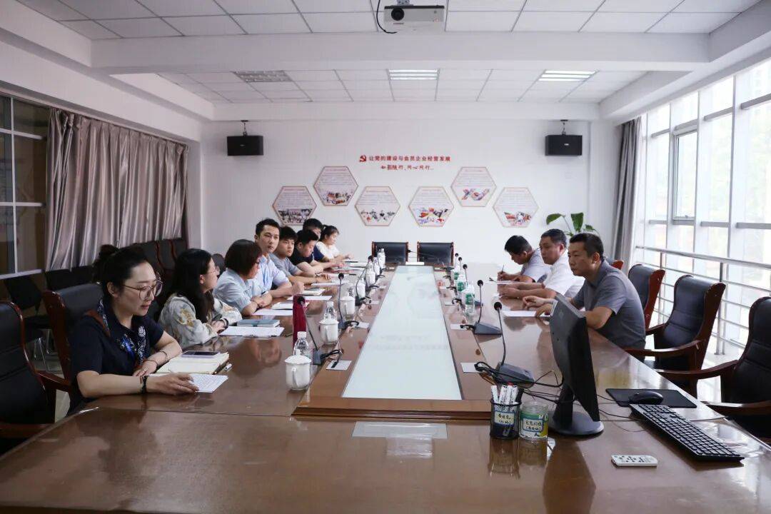 解青年创业难题，聚青春发展力量——团市委开展创新思维与青年创业主题交流活动