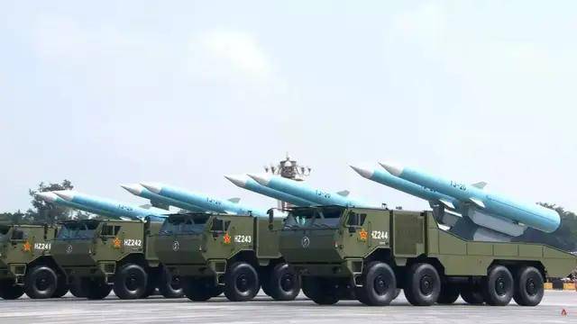 100式坦克<strong></p>
<p>tp钱包下载</strong>？红旗-29？东风-61？九三阅兵都有哪些亮点？