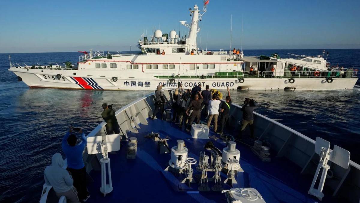 菲豁出去了，南北进逼仁爱礁，南海大乱斗开始，中方已加速增兵
