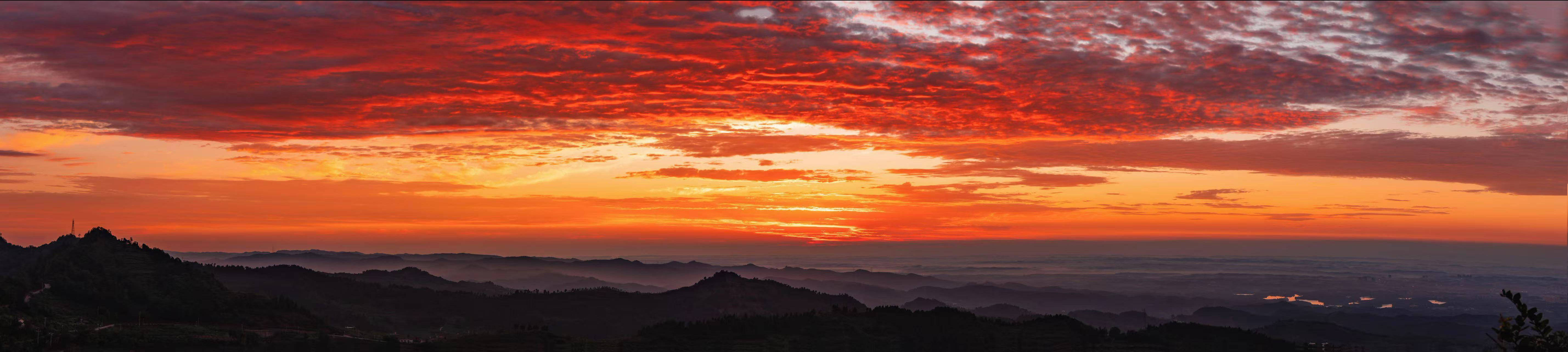 工地小伙初中毕业 靠晚霞预测获17万关注