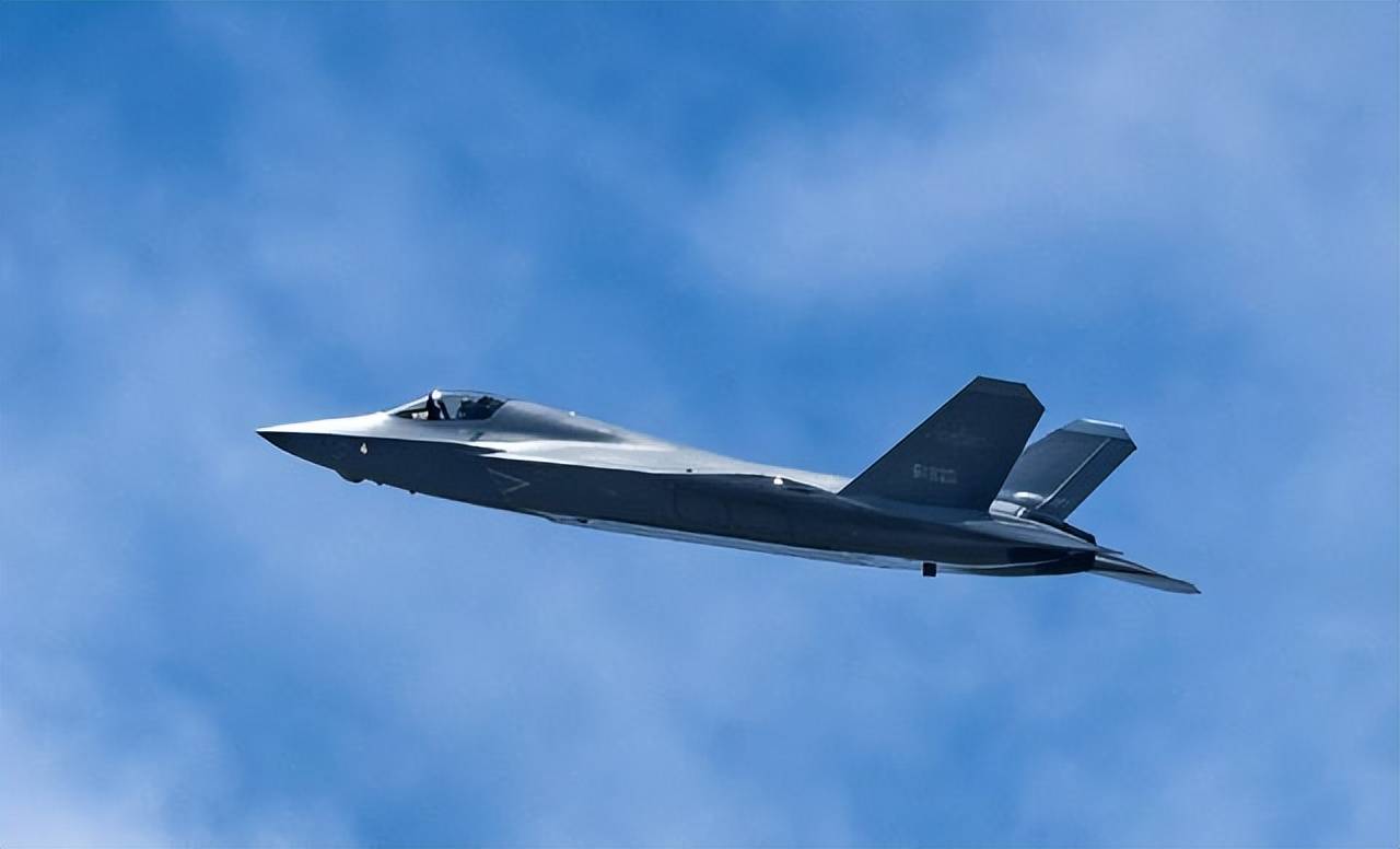 歼-35弹舱细节公开:6枚霹雳-15只是前菜<strong></p>
<p>tp钱包官网</strong>,真正的王牌是神秘弹药