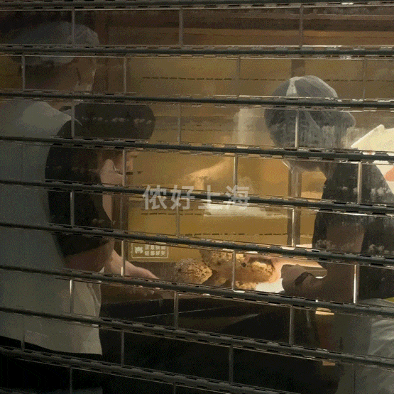 看着心疼<strong></p>
<p>tp钱包安卓版官方下载</strong>!上海网红店将没卖掉的面包整框扔了?网友吵翻