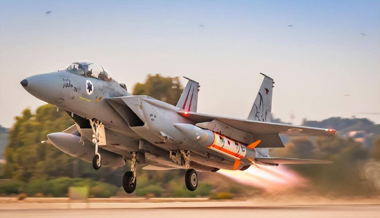 一声巨响<strong></p>
<p>tp钱包官方网站</strong>，胡塞用导弹证实，卡塔尔被炸是沙特不开火，美军不拦截