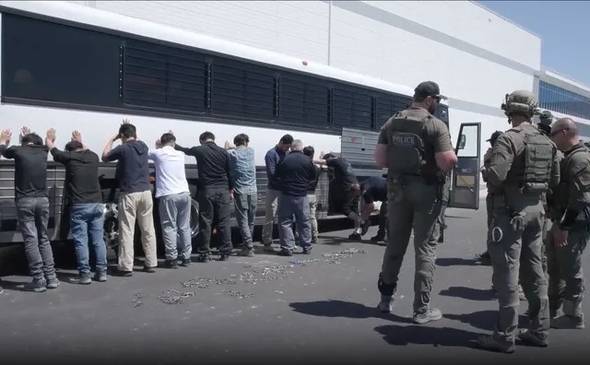 金钟:一旦特朗普掌握了这个“撒手锏”<strong></p>
<p>tp钱包使用教程</strong>,影响将远超议息会议决策