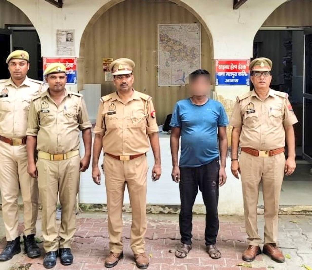 印度男子不满19岁侄子偷拍女儿洗澡，将其勒死