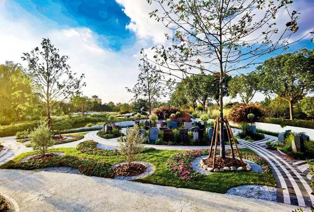 “大平层墓地”，卖不动了