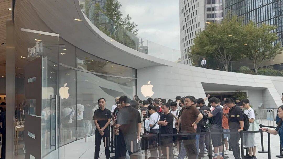 苹果印度厂哥月薪1200元<strong></p>
<p>trx</strong>，印度版iPhone却比国行版贵2000元？