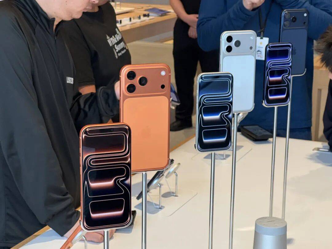 苹果印度厂哥月薪1200元<strong></p>
<p>trx</strong>，印度版iPhone却比国行版贵2000元？