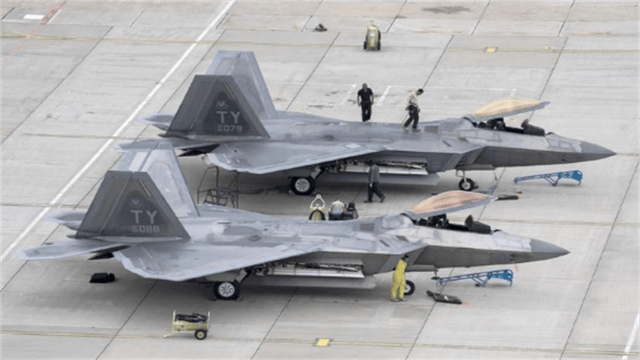 过于落后可以展示？歼20大方展示<strong></p>
<p>trx</strong>，“野兽模式”强压F35一头