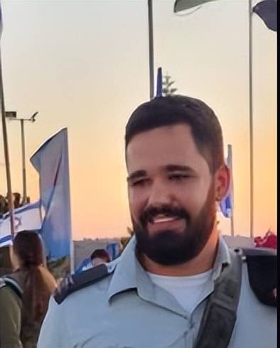 一命抵一命！敢死队手持56步枪<strong></p>
<p>trx价格</strong>，打死一名以军少校，进地道前阵亡