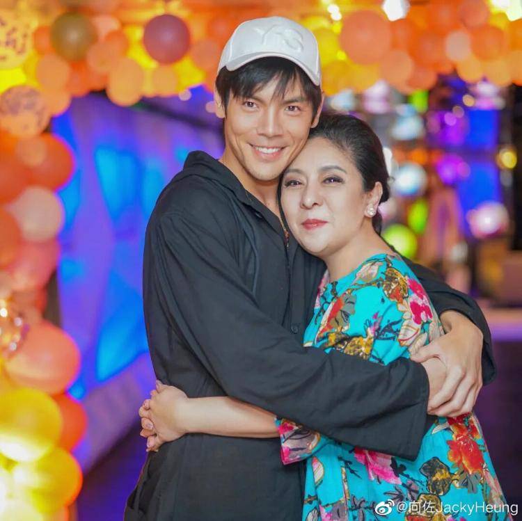 向太回应“向家破产”传闻:珠宝、豪宅都在<strong></p>
<p>TRX币</strong>,还养着1000多名员工;向佐力挺:说话的人请有点底线