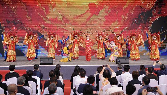 第九届中国戏曲文化周开幕<strong></p>
<p>TRX币</strong>，北京园博园化身戏曲百花园