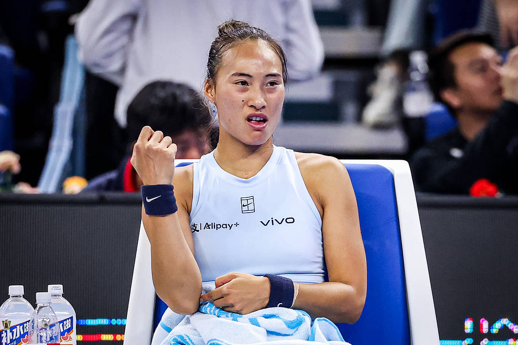 中网:郑钦文决胜盘因伤退赛 不敌诺斯科娃无缘16强