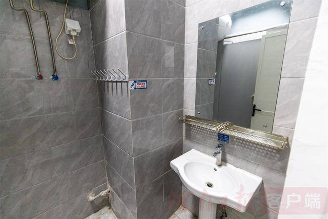 从8人间到夫妻房<strong></p>
<p>usdt价格今日行情</strong>，郑州富士康员工幸福安居“进行时”