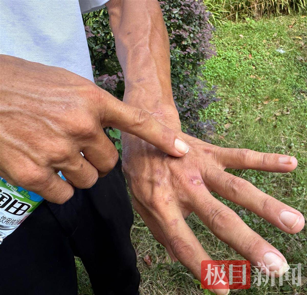 “鸡排哥”赚得盆满钵满购置多套房产？当事人幽默回应：还没到一个亿<strong></p>
<p>usdt价格今日行情</strong>，你多来，我才能多卖2份