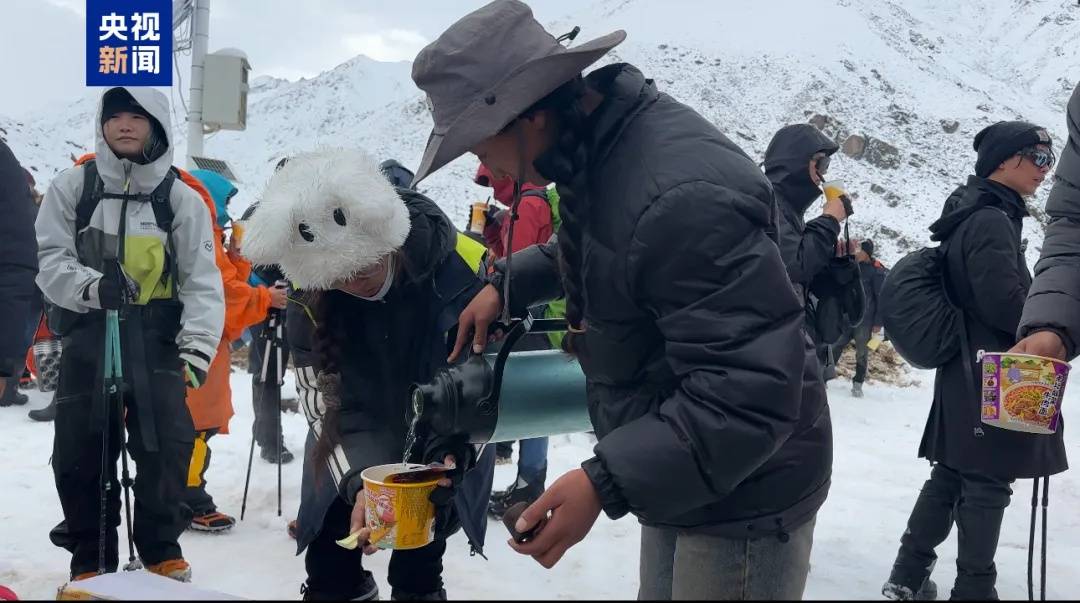 珠峰景区游客被困最新进展：已有350名游客获救<strong></p>
<p>usdt钱包</strong>，其余200多名游客已全部取得联系