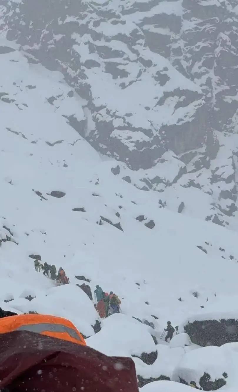 珠峰景区游客被困最新进展：已有350名游客获救<strong></p>
<p>usdt钱包</strong>，其余200多名游客已全部取得联系