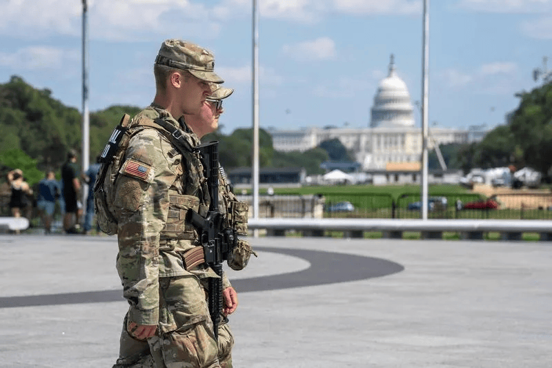 特朗普:波特兰发生“叛乱”