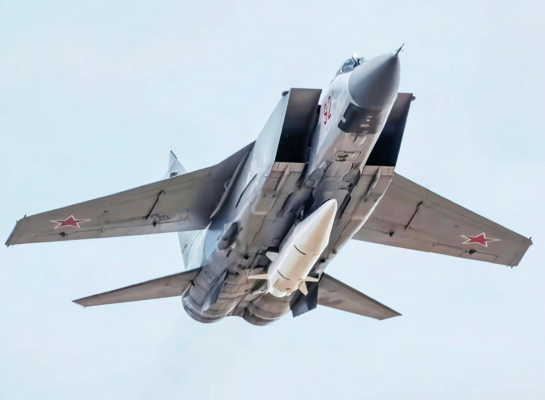 “爱国者”变成废铁<strong></p>
<p>usdt汇率</strong>,乌军开始被俄弹道导弹暴打,突防概率100%