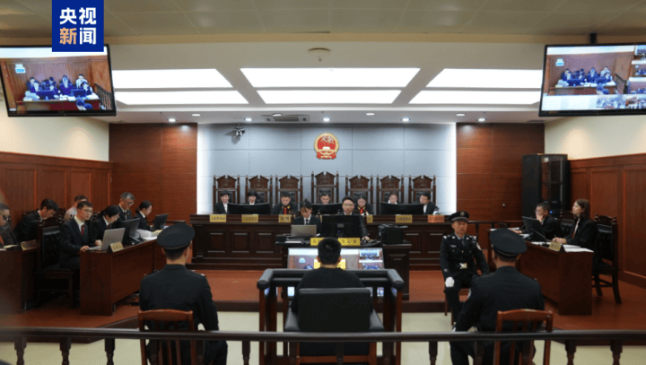 “司机泄愤撞死一家三口”<strong></p>
<p>usdt货币</strong>，逝者家属最新发声