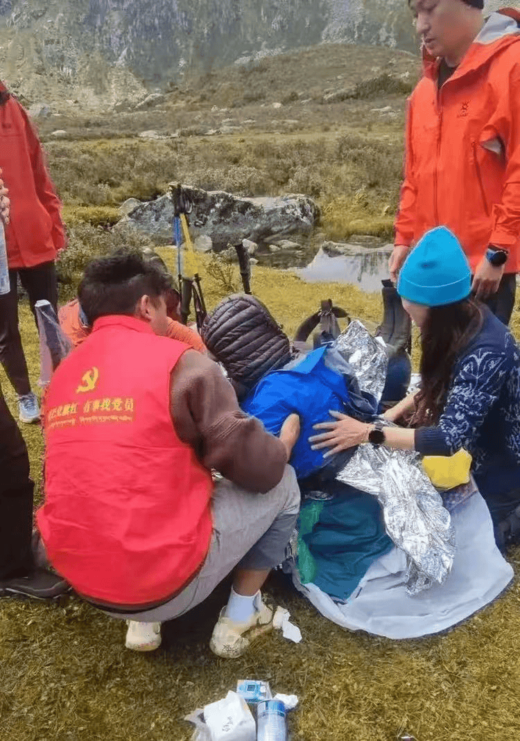 女子徒步高反疑被抛弃，“搭子”间的法律责任需要细化