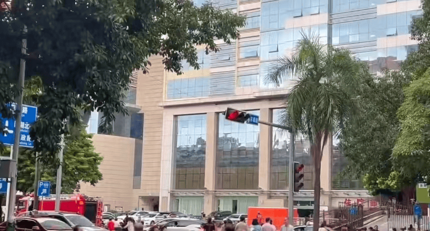 突发！广西南宁青秀区有人从医院高楼坠落<strong></p>
<p>usdt钱包下载</strong>，消防到场处置，当地：警方已介入，正处理