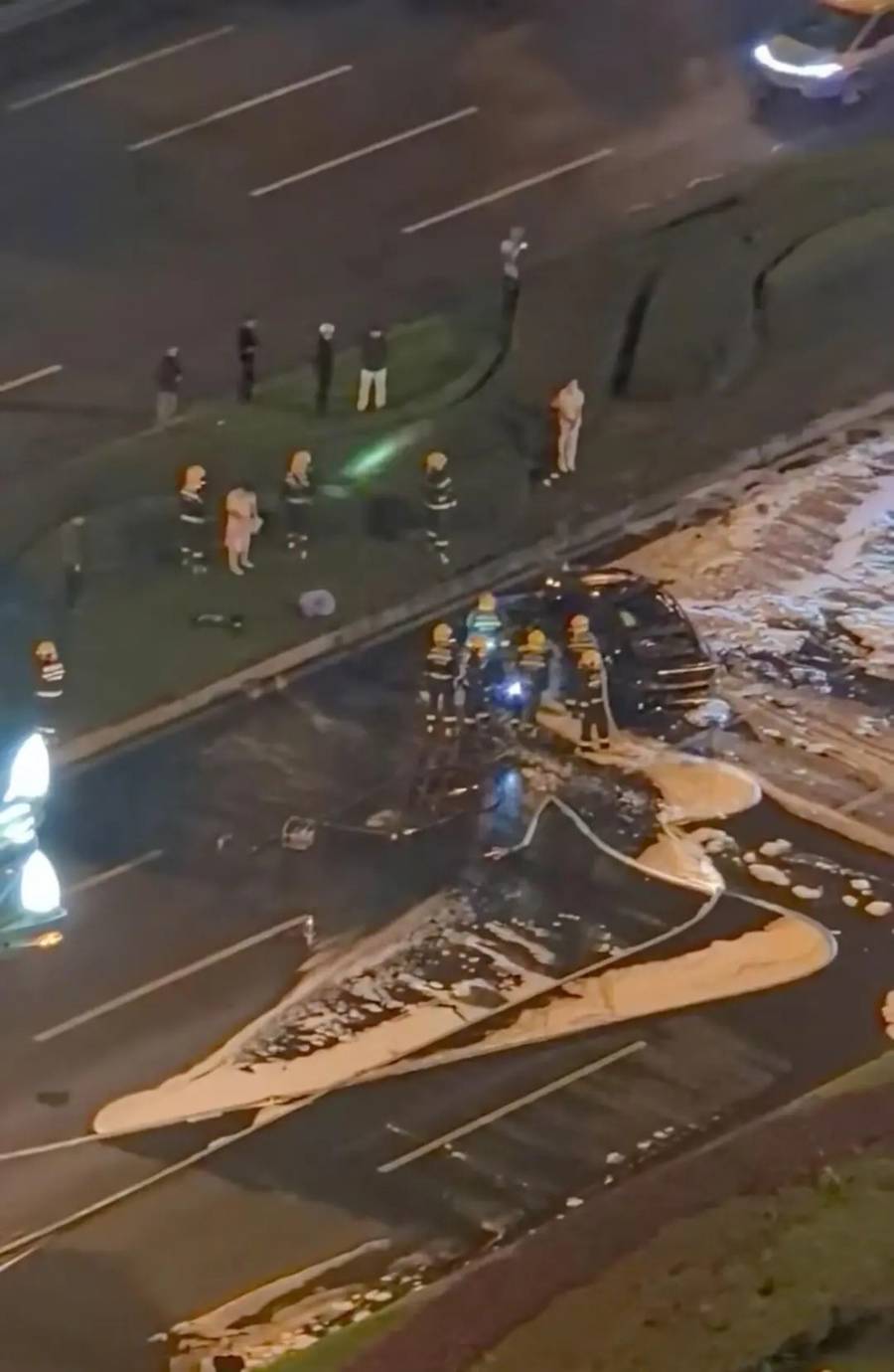 最新！成都SU7碰撞后燃烧司机死亡<strong></p>
<p>usdt钱包下载</strong>，小米股价暴跌超8%！客服最新回应