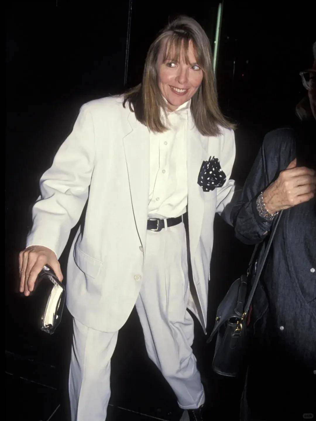 79岁奥斯卡影后离世<strong></p>
<p>usdt价格</strong>，她是男神收割机，松弛中性风穿搭鼻祖