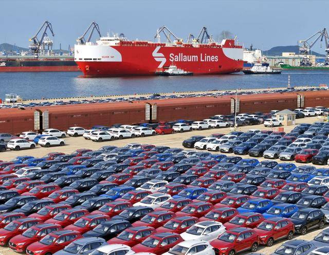 深刻揭示新时代发展规律——习近平经济思想引领新时代经济工作述评之二