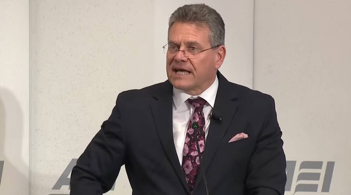 荷兰明抢目的曝光<strong></p>
<p>usdt价格</strong>，欧盟计划出台新规：中企想来投资？先把技术拿来再说