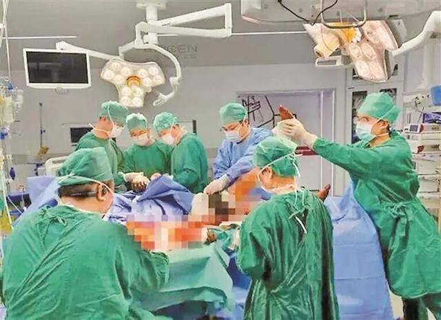 仅仅30秒<strong></p>
<p>usdt官网</strong>，男子全身烧伤90%！别再这样充电！