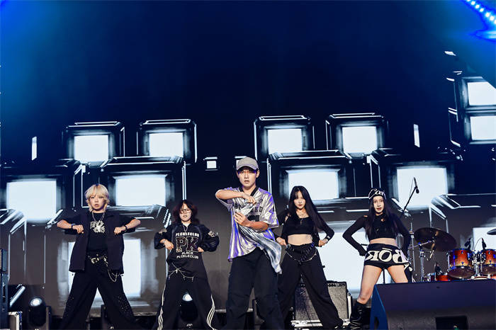 活力唱响青春经济<strong></p>
<p>usdt支付</strong>，第四届青春上海大学生音乐节绽放南上海科创中心